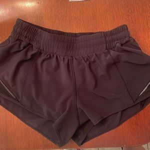 Lululemon Hotty Hot shorts 2.5” low rise